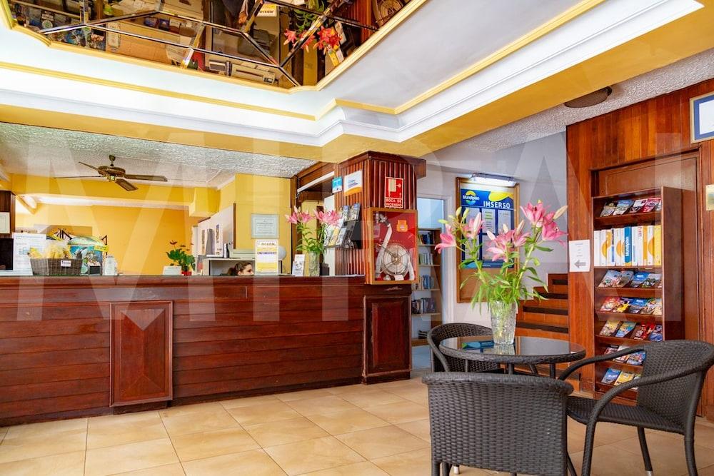 Apartamentos Park Plaza 拉克鲁斯 外观 照片