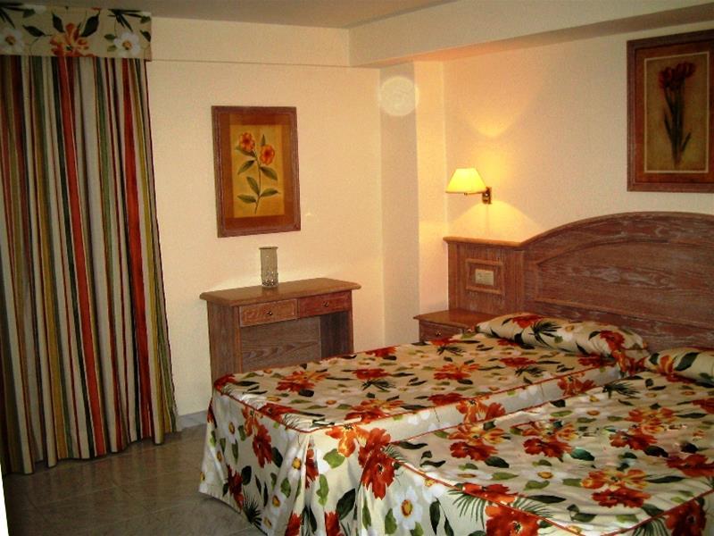 Apartamentos Park Plaza 拉克鲁斯 外观 照片