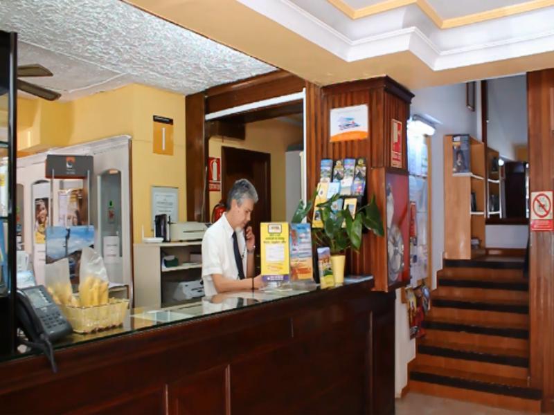 Apartamentos Park Plaza 拉克鲁斯 外观 照片